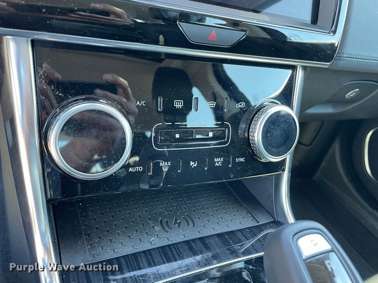 image for item JC9919 2020 Jaguar P250 XE