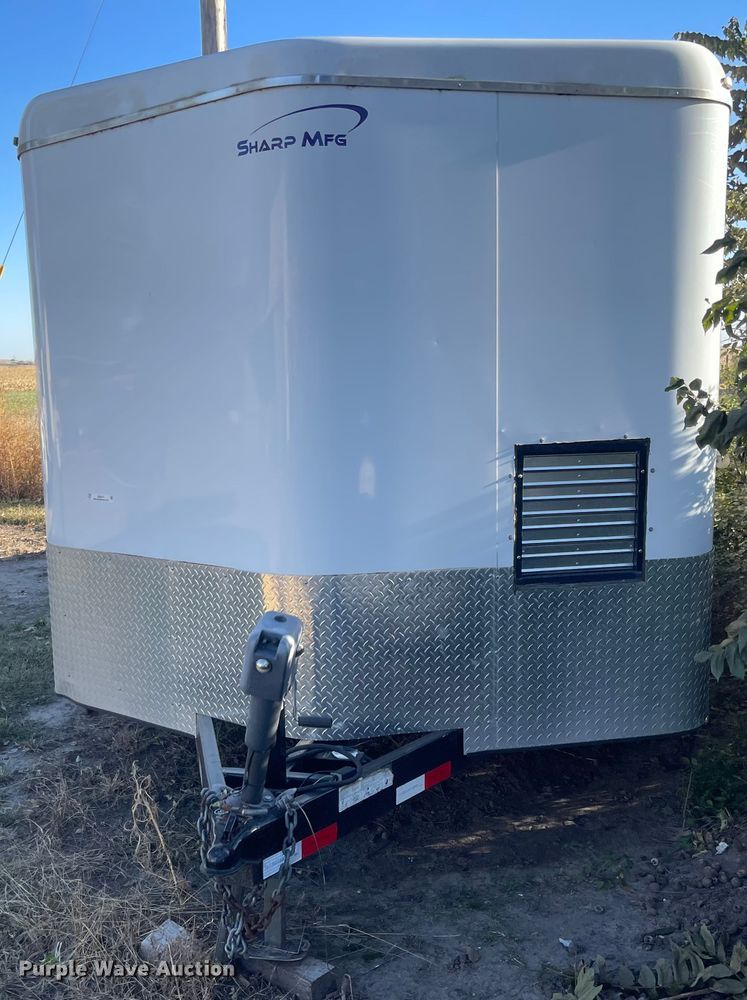 image for item JD9211 2013 Sharp  spray foam trailer