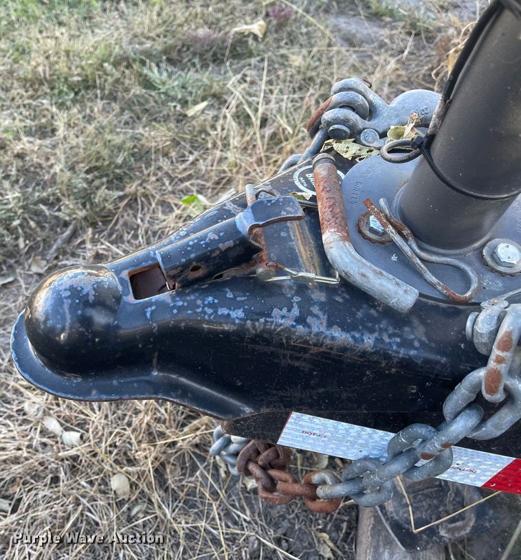 image for item JD9211 2013 Sharp  spray foam trailer