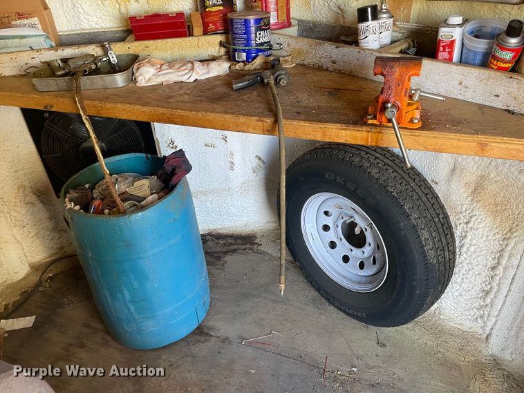 image for item JD9211 2013 Sharp  spray foam trailer