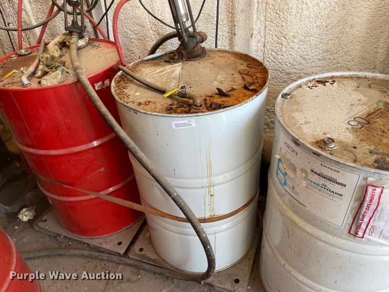 image for item JD9211 2013 Sharp  spray foam trailer