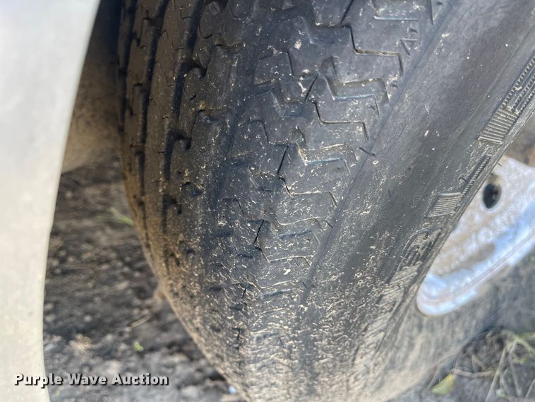 image for item JD9211 2013 Sharp  spray foam trailer