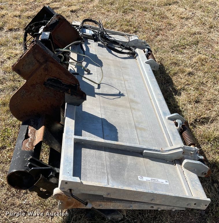 image for item JD9212 End gate lift