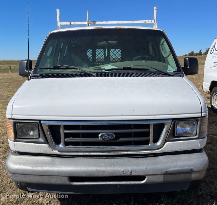 image for item JD9213 2003 Ford E150  van