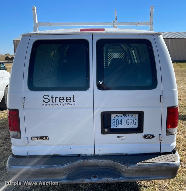 image for item JD9213 2003 Ford E150  van