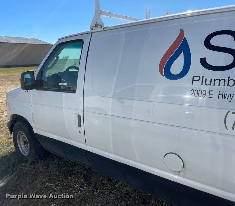 image for item JD9213 2003 Ford E150  van