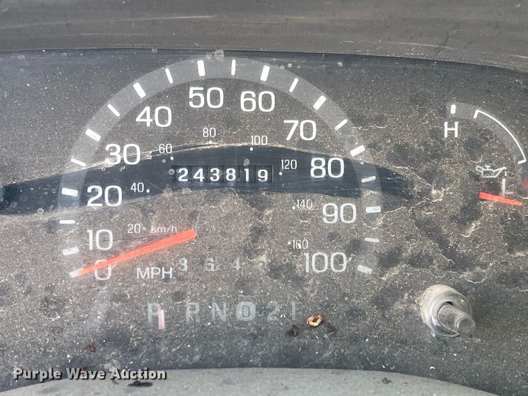 image for item JD9213 2003 Ford E150  van