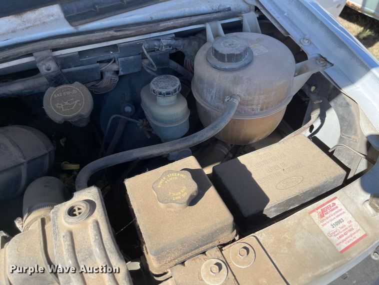 image for item JD9213 2003 Ford E150  van