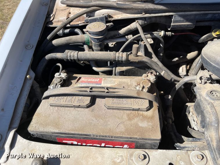 image for item JD9213 2003 Ford E150  van