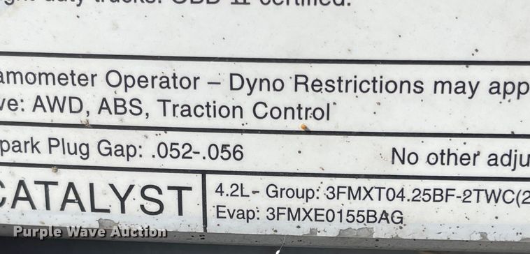 image for item JD9213 2003 Ford E150  van