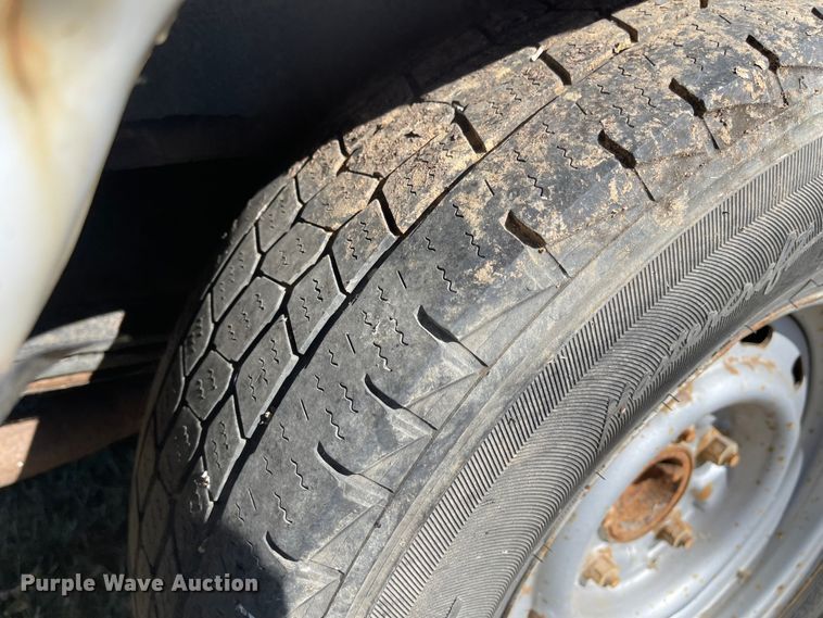 image for item JD9213 2003 Ford E150  van