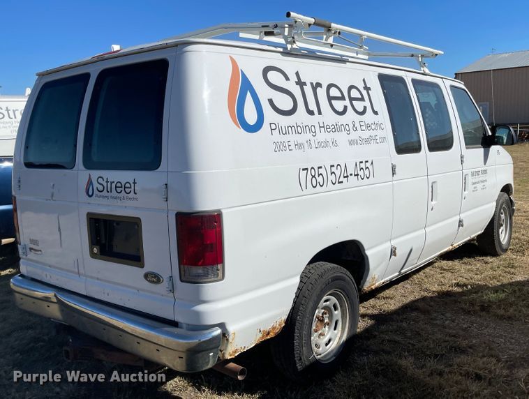 image for item JD9214 2004 Ford E150  van