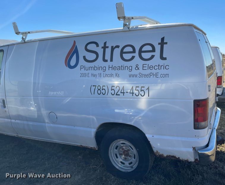 image for item JD9214 2004 Ford E150  van