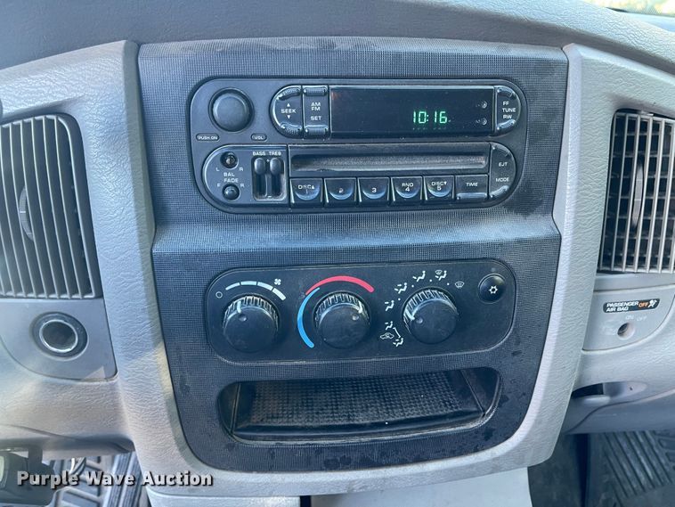 image for item JD9219 2004 Dodge Ram 1500  pickup truck