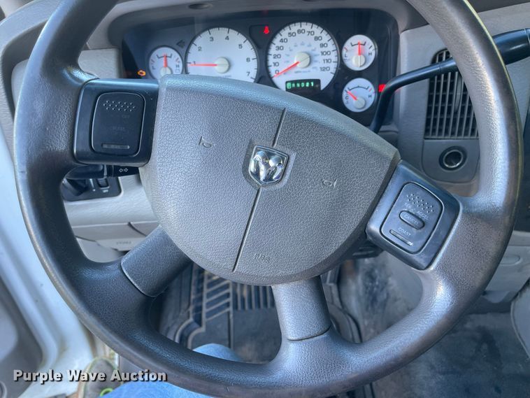 image for item JD9219 2004 Dodge Ram 1500  pickup truck