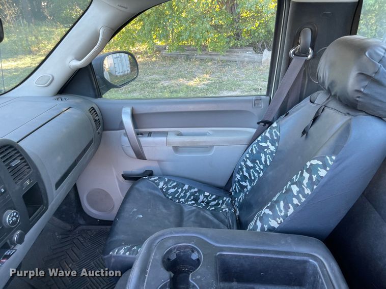 image for item JD9220 2011 GMC Sierra 1500  pickup truck