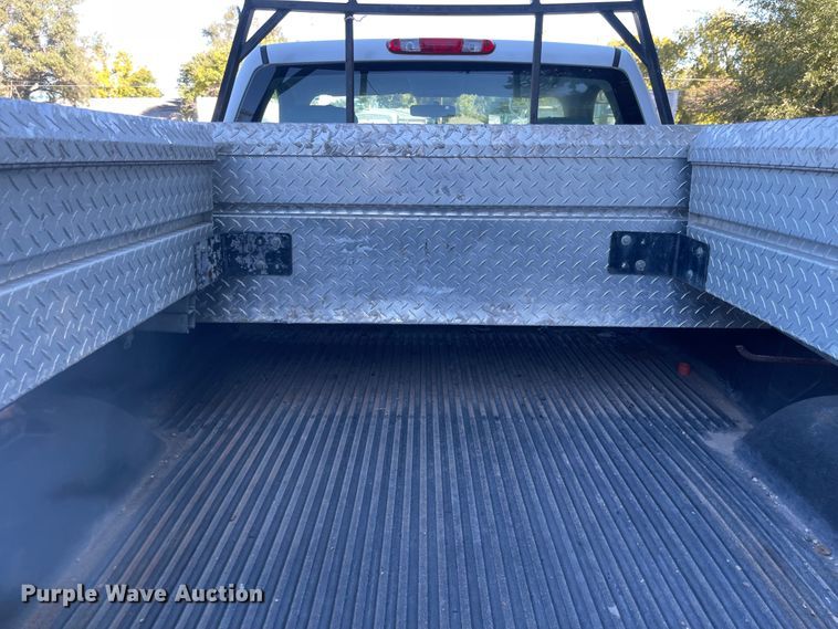 image for item JD9220 2011 GMC Sierra 1500  pickup truck