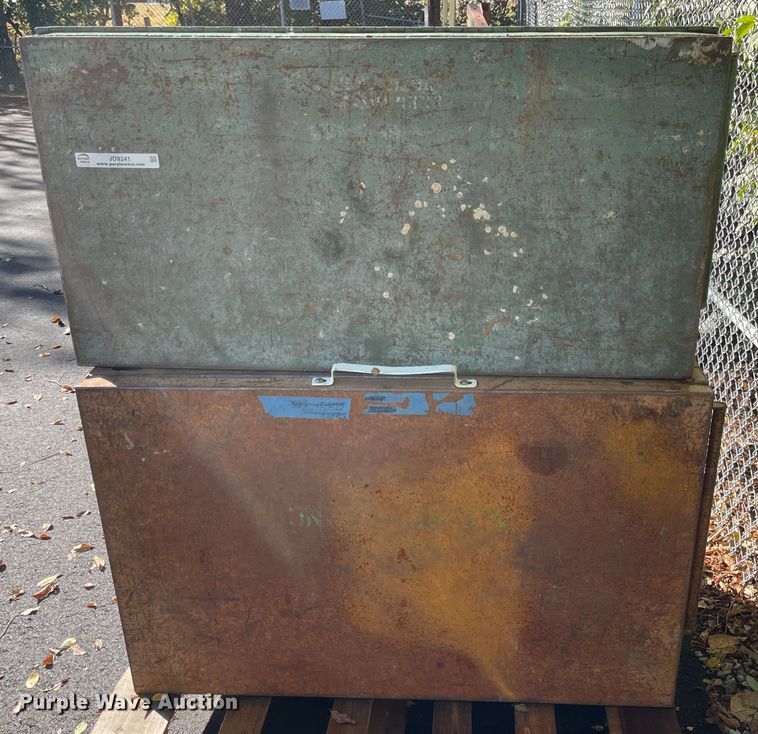 image for item JD9241 (2) job boxes