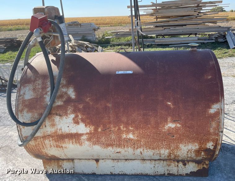 image for item JD9245 (2) fuel tanks