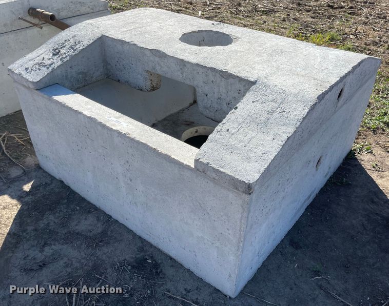 image for item JD9246 Livestock waterer