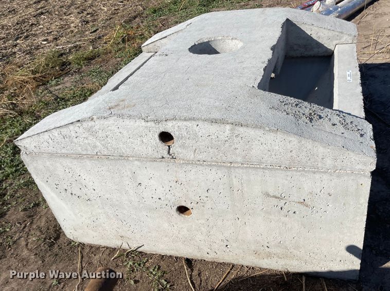 image for item JD9246 Livestock waterer