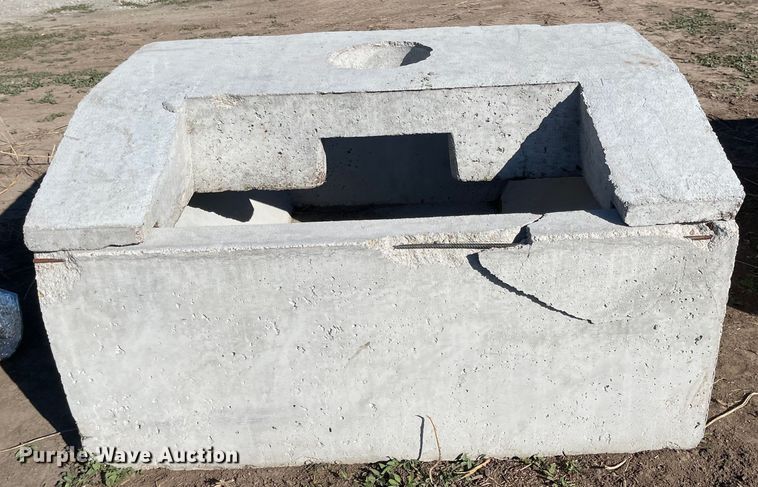 image for item JD9246 Livestock waterer