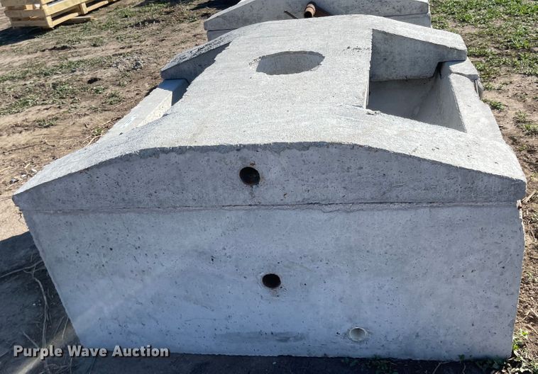 image for item JD9246 Livestock waterer