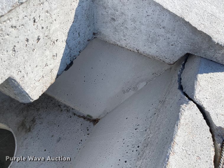 image for item JD9246 Livestock waterer