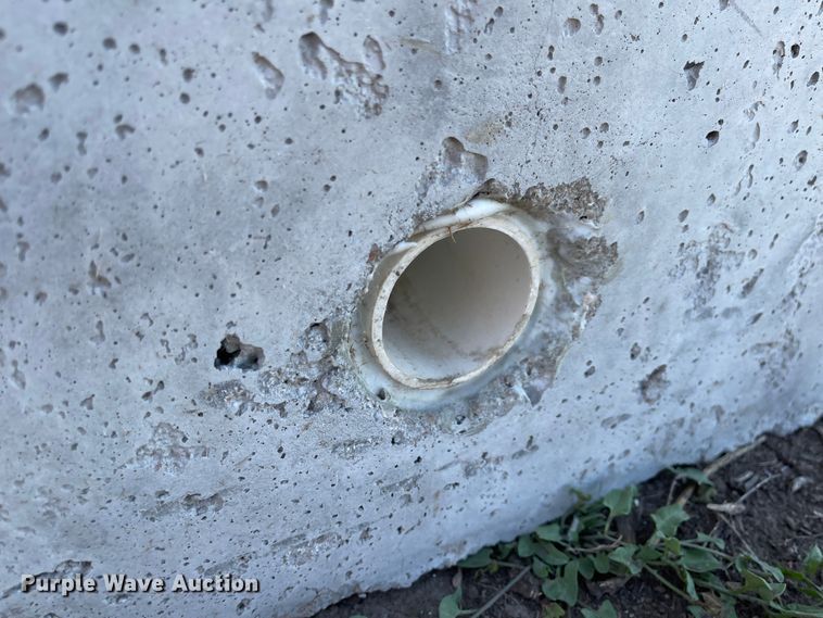 image for item JD9246 Livestock waterer