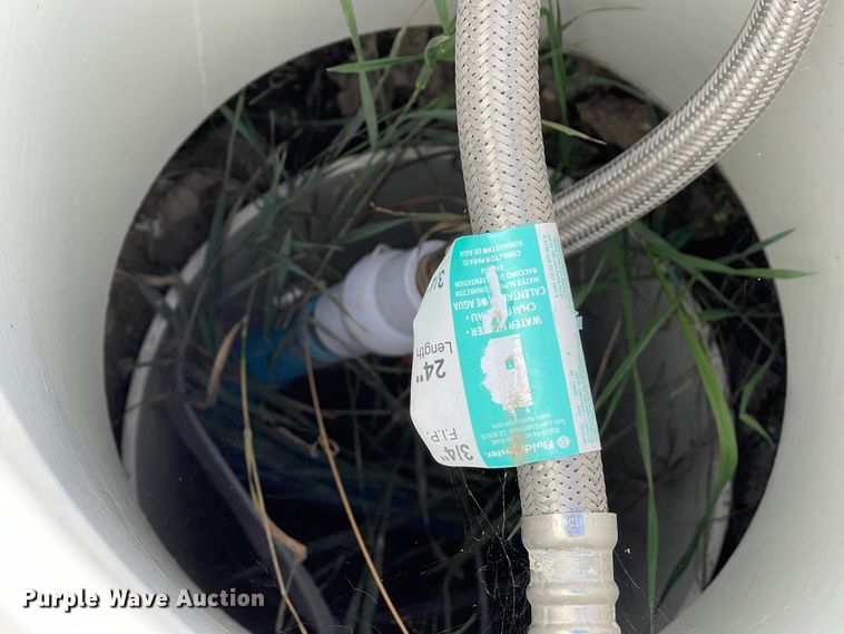 image for item JD9246 Livestock waterer