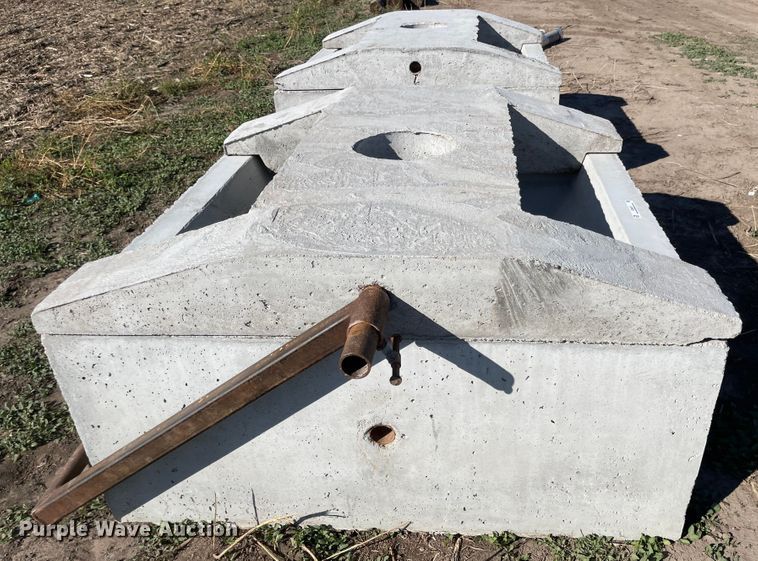 image for item JD9247 Livestock waterer