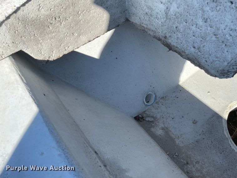 image for item JD9247 Livestock waterer