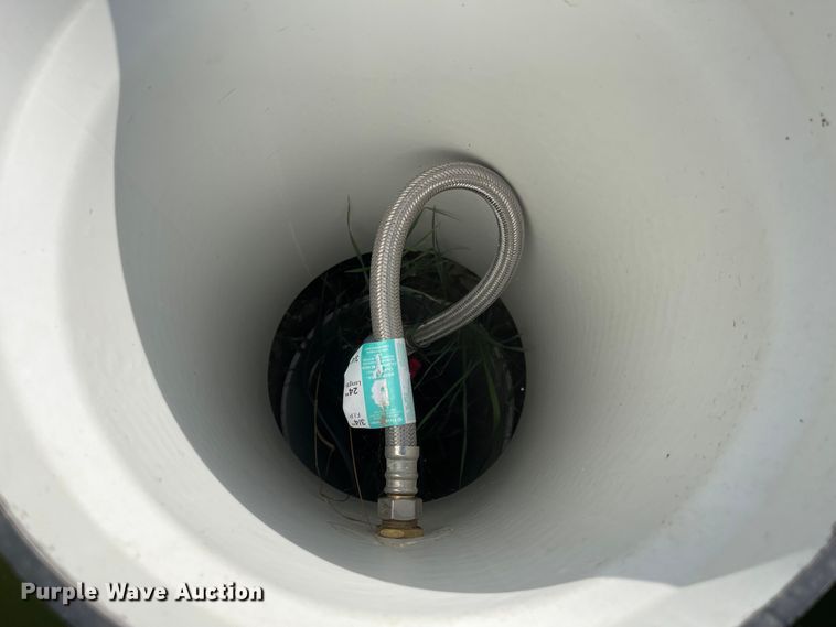 image for item JD9247 Livestock waterer