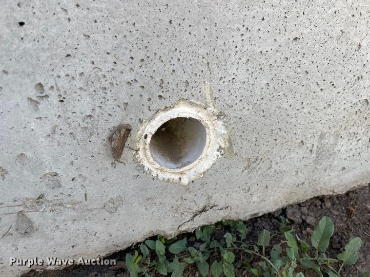 image for item JD9247 Livestock waterer