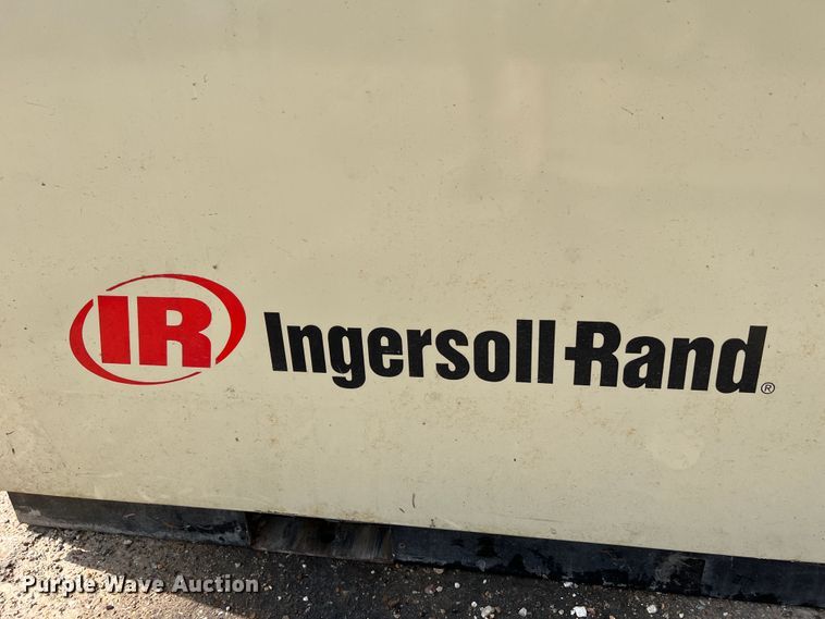 image for item JM9244 Ingersoll Rand SSR UP6-30-125  air compressor