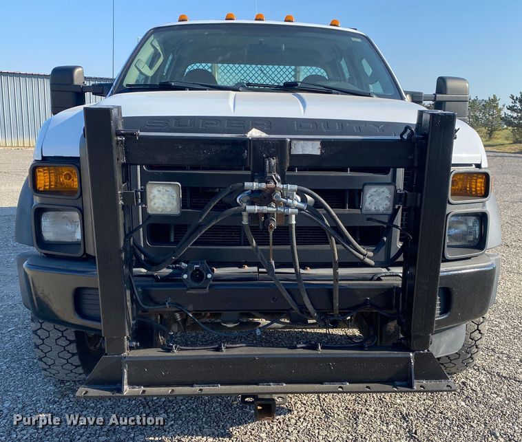 image for item JW9377 2008 Ford F550  flatbed truck