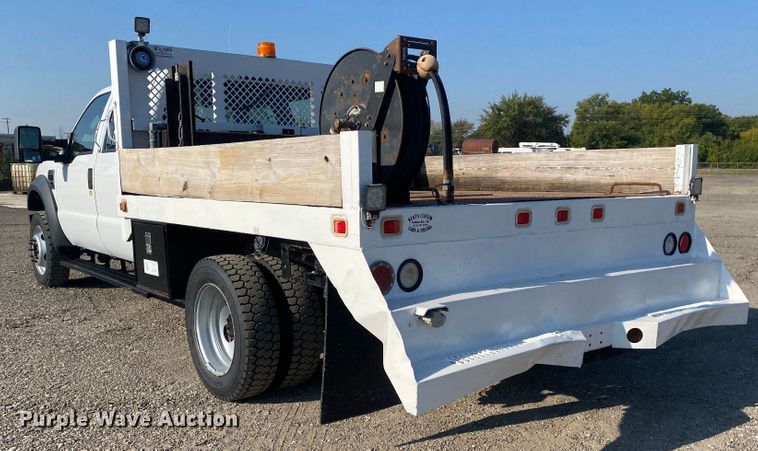 image for item JW9377 2008 Ford F550  flatbed truck