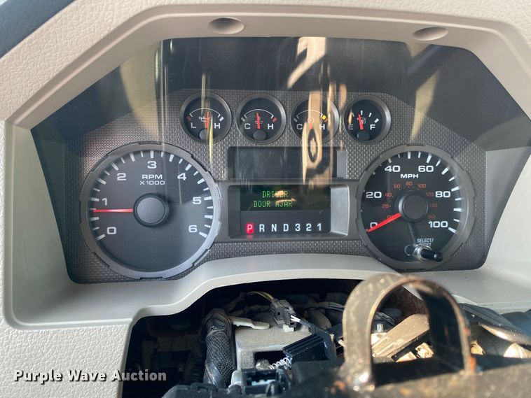 image for item JW9377 2008 Ford F550  flatbed truck