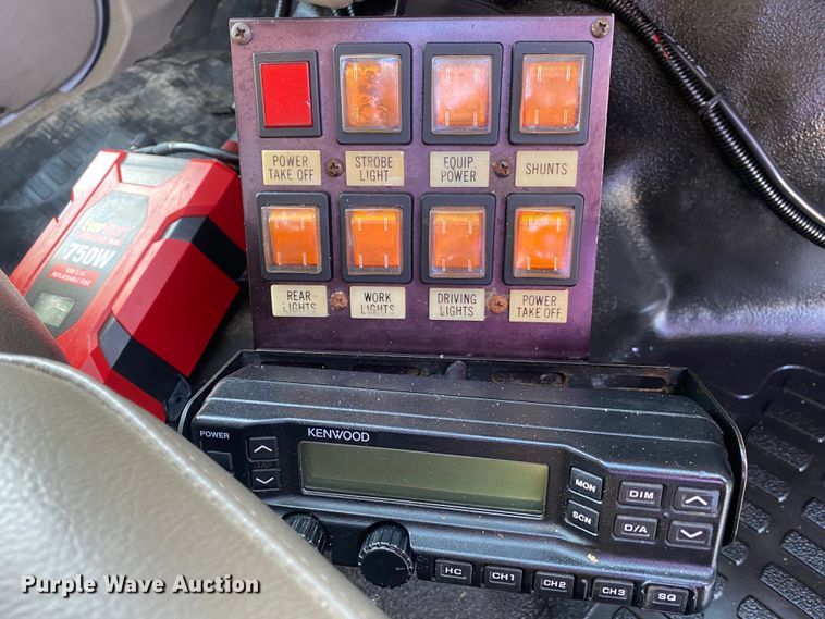 image for item JW9377 2008 Ford F550  flatbed truck