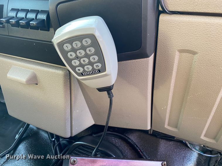 image for item JW9377 2008 Ford F550  flatbed truck