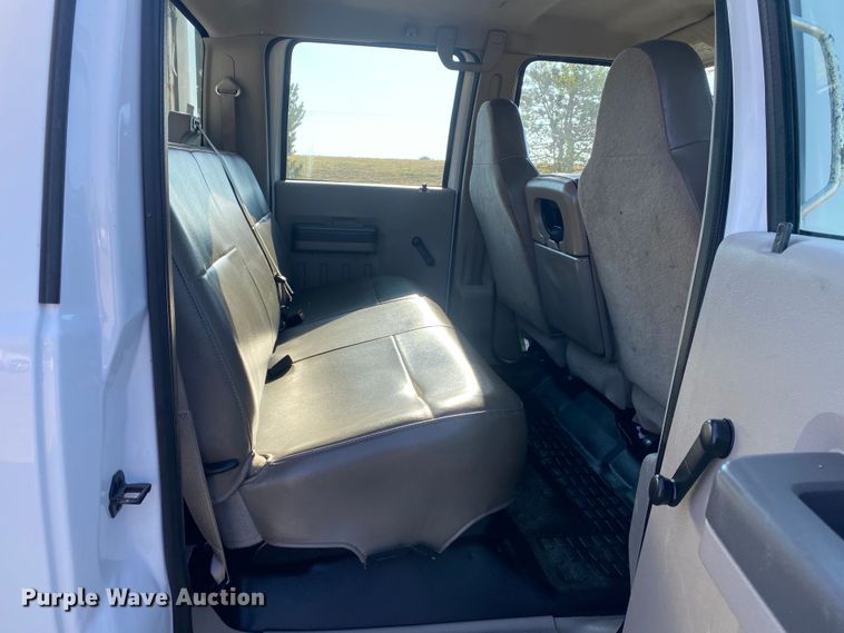 image for item JW9377 2008 Ford F550  flatbed truck