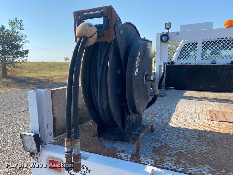 image for item JW9377 2008 Ford F550  flatbed truck