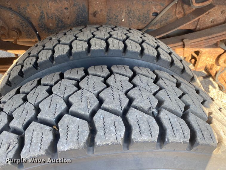 image for item JW9377 2008 Ford F550  flatbed truck