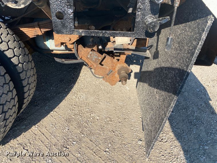 image for item JW9377 2008 Ford F550  flatbed truck