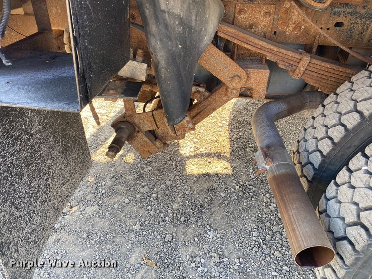 image for item JW9377 2008 Ford F550  flatbed truck