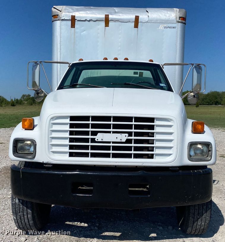 image for item JW9428 2001 GMC C7500  box truck