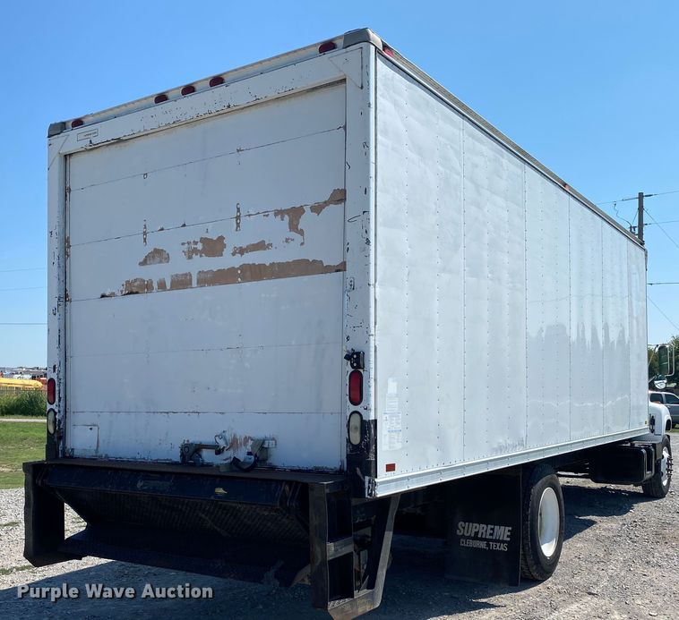 image for item JW9428 2001 GMC C7500  box truck