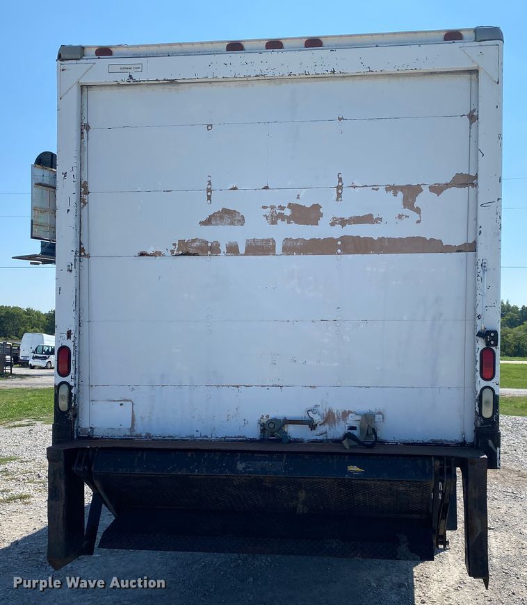 image for item JW9428 2001 GMC C7500  box truck