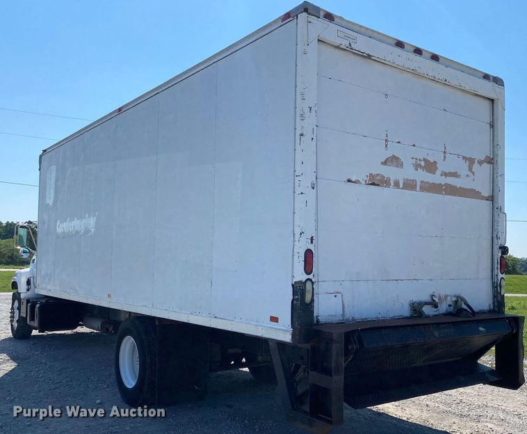 image for item JW9428 2001 GMC C7500  box truck