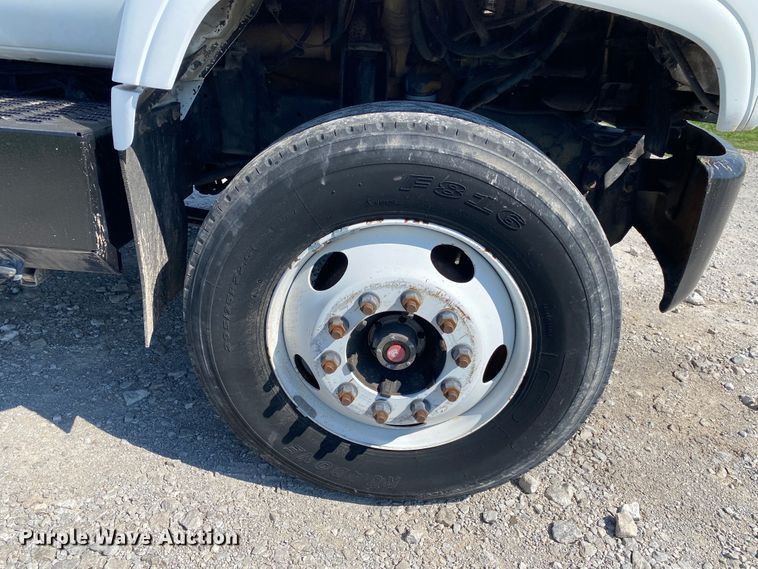 image for item JW9428 2001 GMC C7500  box truck